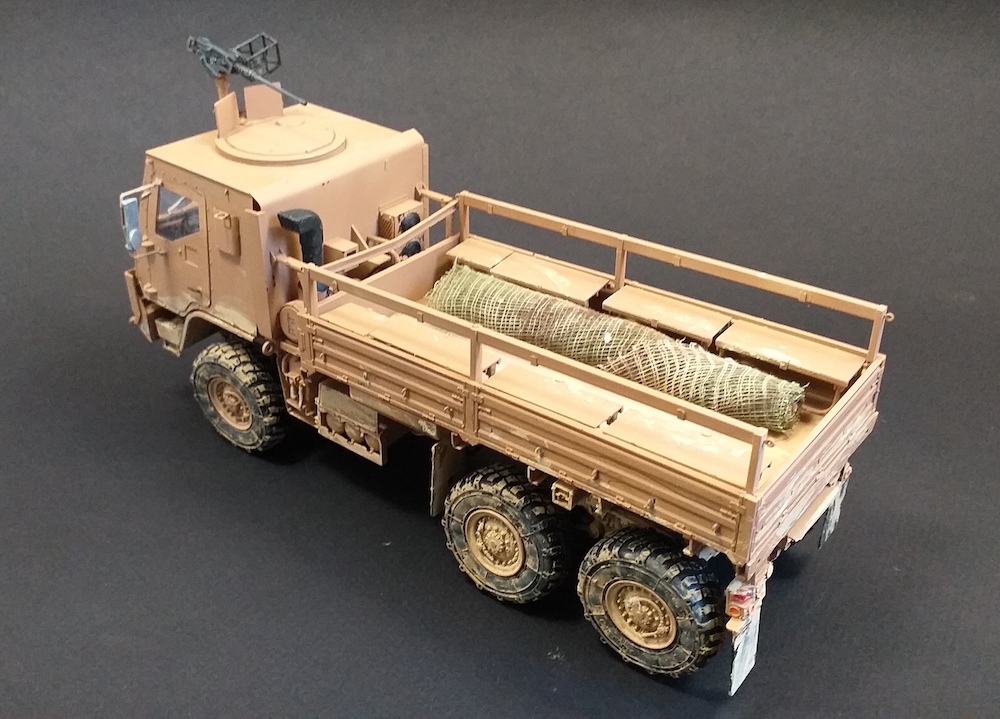Camion M1083 – 1:35